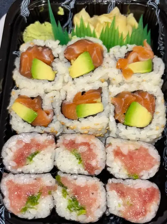 Avocado and tuna maki on a black tray at Abis in Greenwich